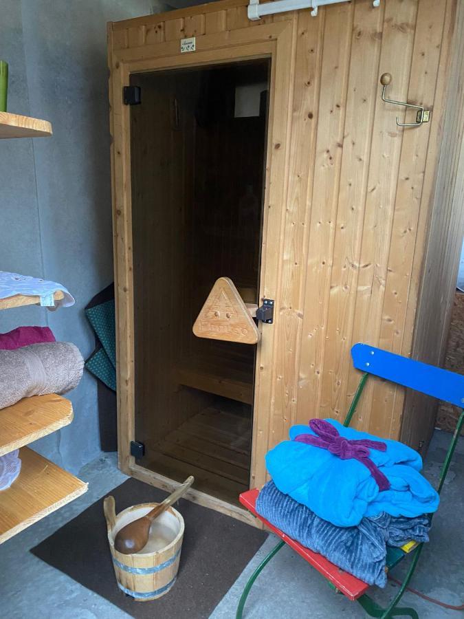 Waldblickwohnung Mit Schoener Terrasse Und Kamin Зебниц Екстериор снимка