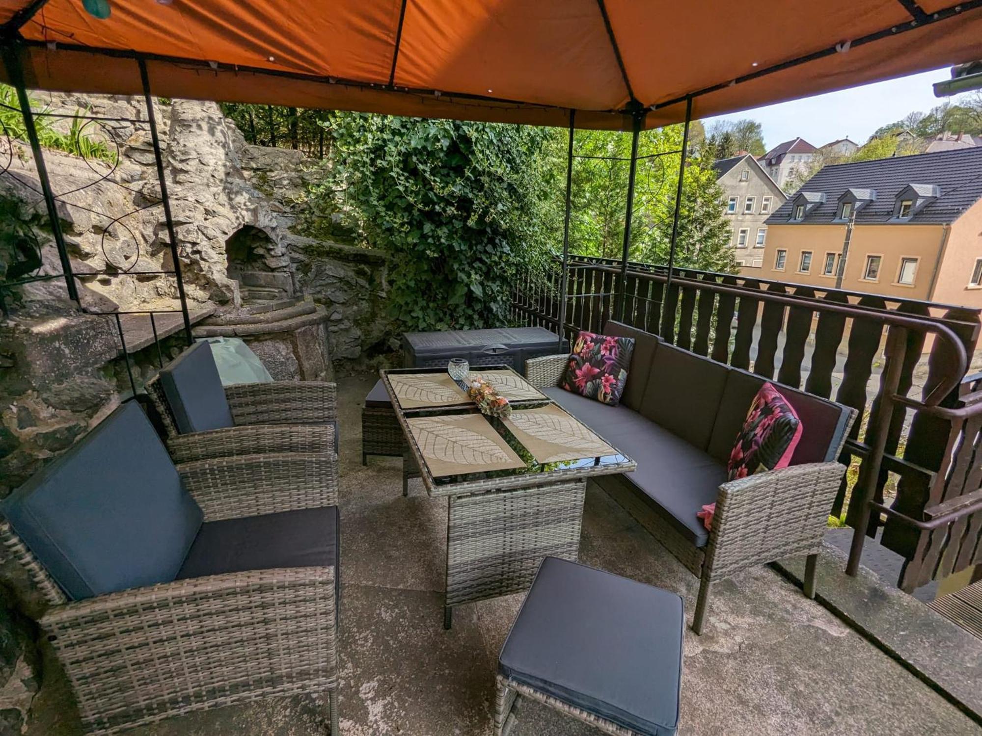 Waldblickwohnung Mit Schoener Terrasse Und Kamin Зебниц Екстериор снимка